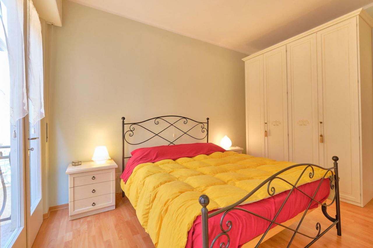 Apartmentsgarda - Residenza Dei Navigatori Torri Del Benaco Exterior foto