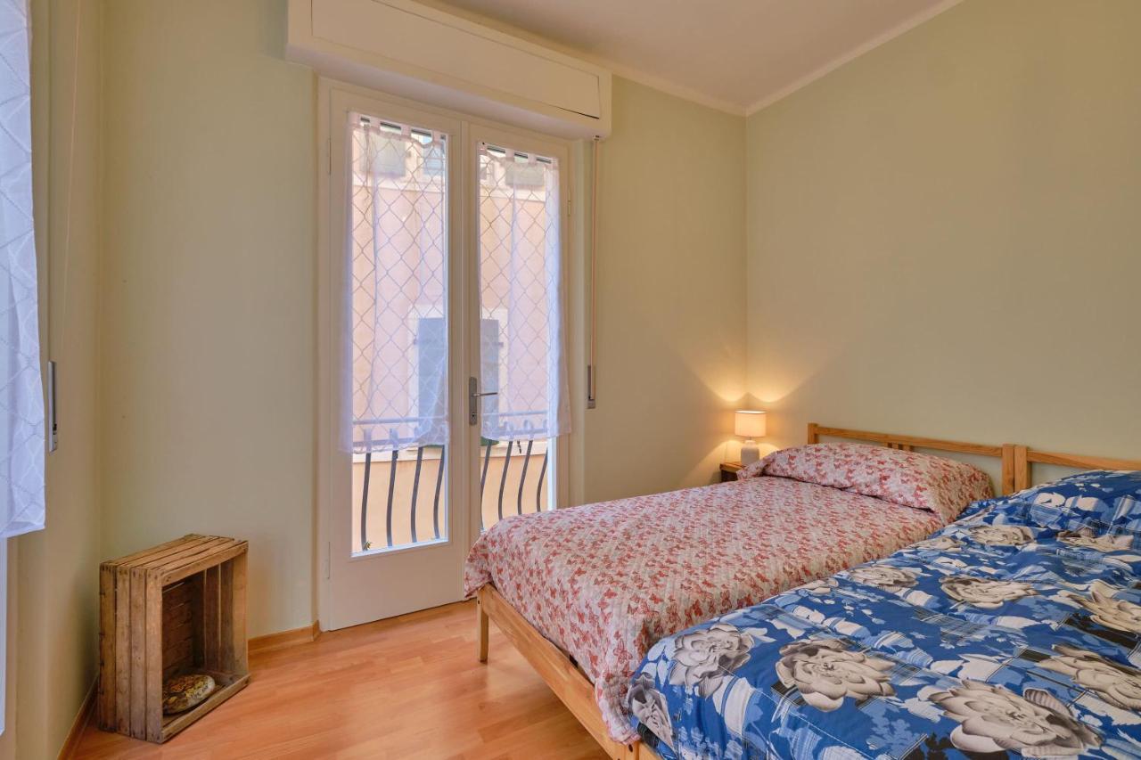 Apartmentsgarda - Residenza Dei Navigatori Torri Del Benaco Exterior foto